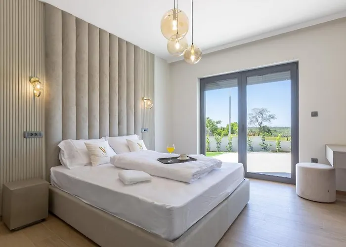 Jasena By Guide * Galižana