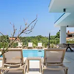 Villa Jasena By Guide *